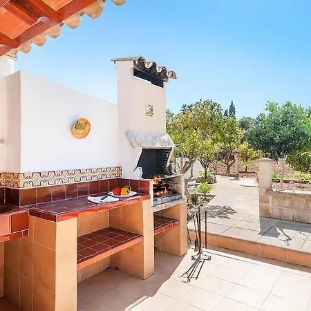 6 Bedroom A Very Short To Port Pollensa By Renthousing Villa